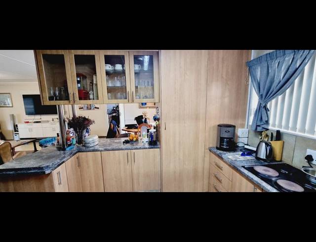 4 BEDROOM HOUSE FOR SALE IN MENKENKOP